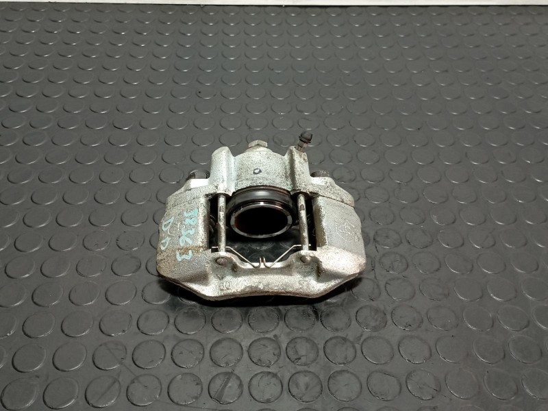 Recambio de pinza de freno delantera derecha para piaggio (vespa) porter caja/chasis electric referencia OEM IAM   