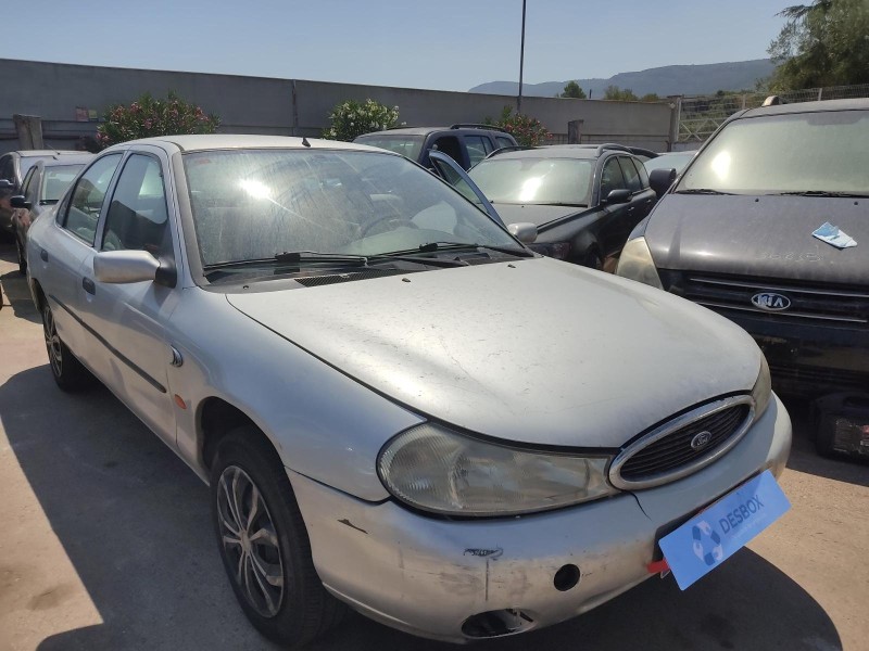 ford mondeo ii sedán del año 1999