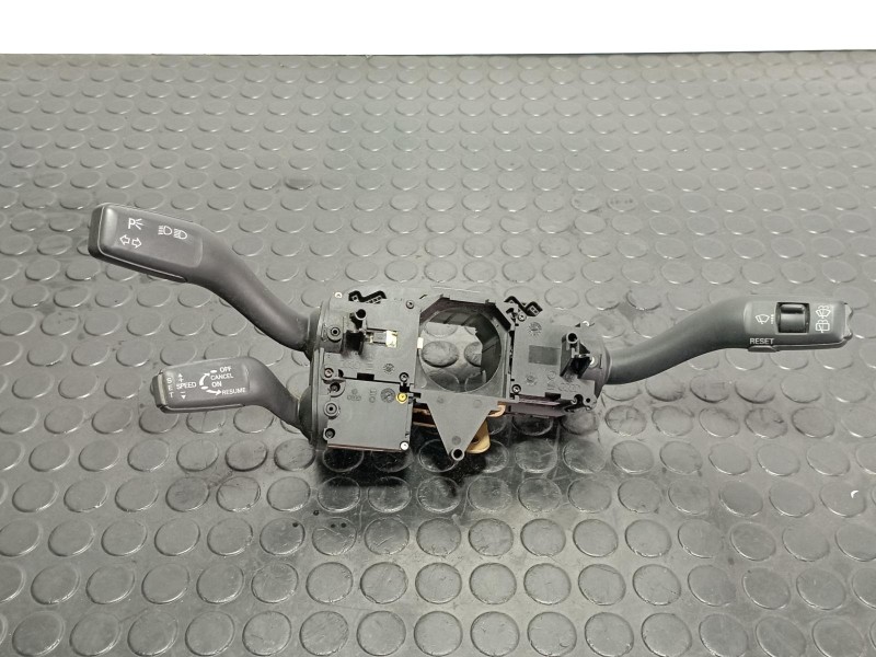 Recambio de mando multifuncion para audi a4 avant (8e) 2.0 tdi quattro (dpf) referencia OEM IAM 8E0953549Q  