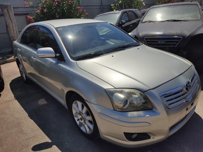 toyota avensis berlina (t25) del año 2007