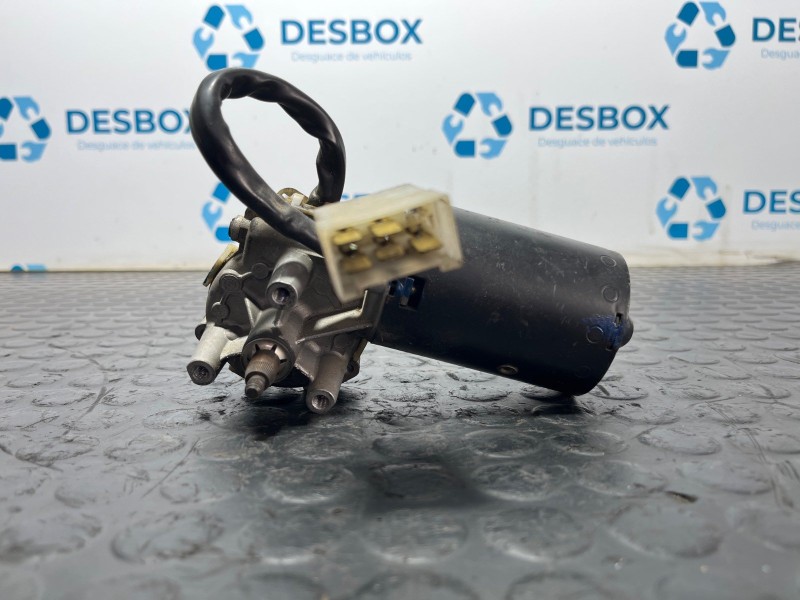 Recambio de motor limpia delantero para nissan l-35 095 referencia OEM IAM 9390332390  