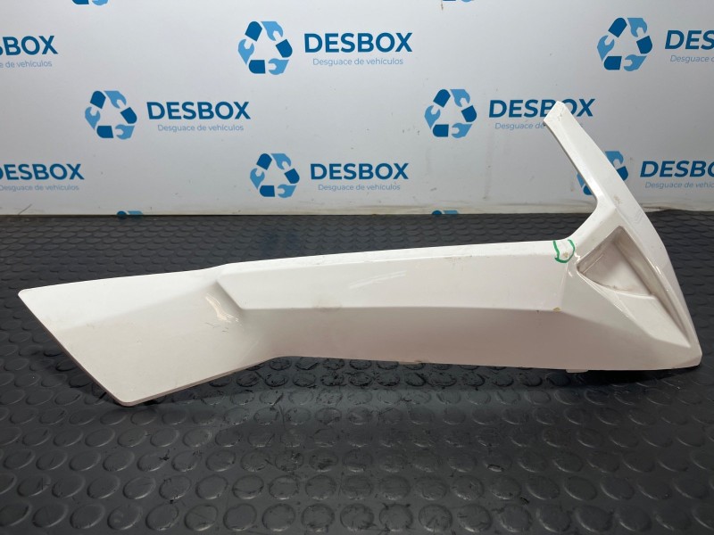Recambio de moldura para wottan storm sy125t referencia OEM IAM   