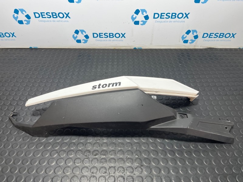 Recambio de moldura para wottan storm sy125t referencia OEM IAM   