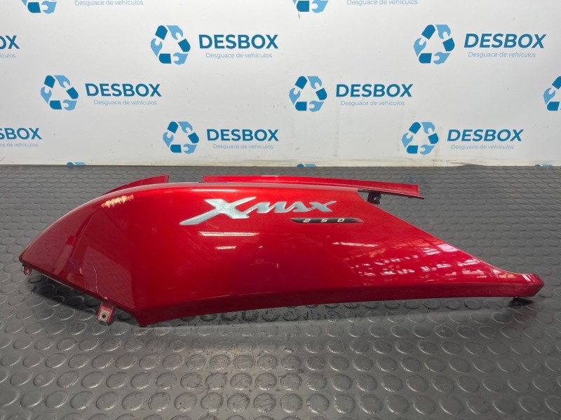 Recambio de moldura para yamaha yp 250 majesty referencia OEM IAM 1B9F172100  