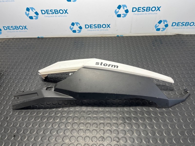 Recambio de moldura para wottan storm sy125t referencia OEM IAM   