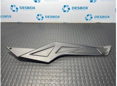 Recambio de moldura para wottan storm sy125t referencia OEM IAM   
