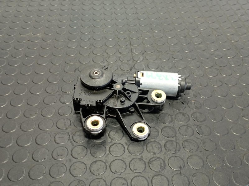 Recambio de motor limpia trasero para volkswagen touareg (7la) 5.0 v10 referencia OEM IAM 7L0955712B  