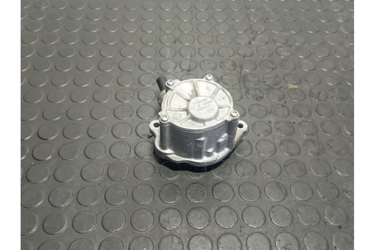 Recambio de depresor freno / bomba vacio para mercedes-benz clase a (w176) 2.2 referencia OEM IAM A6512300465  
