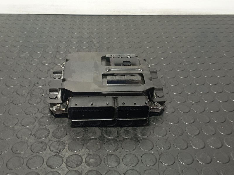 Recambio de centralita motor uce para opel astra j lim. referencia OEM IAM 275820955101  