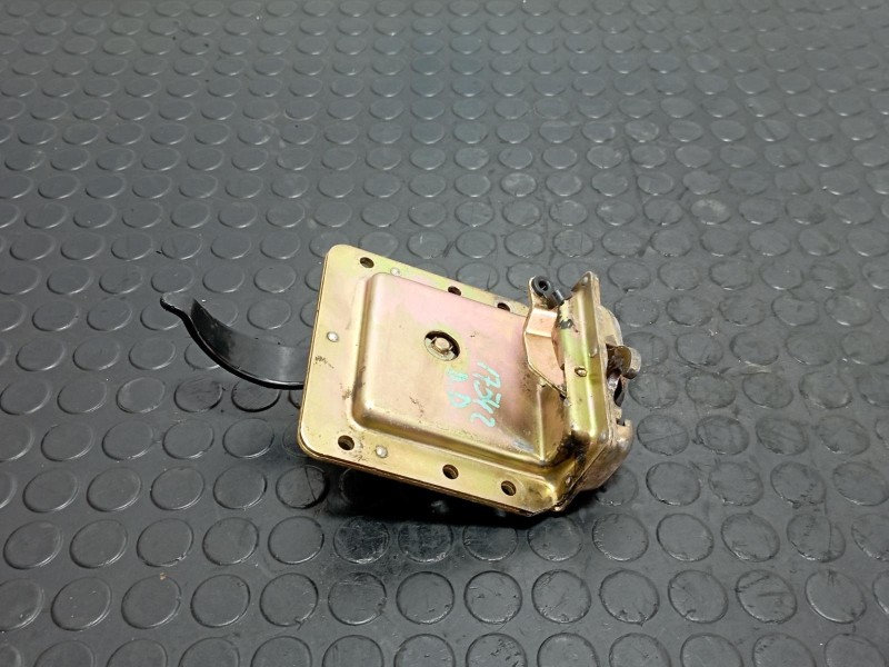 Recambio de cerradura puerta delantera derecha para land rover santana 2.5d referencia OEM IAM   