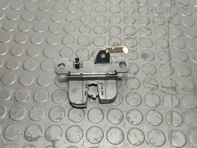 Recambio de cerradura maletero / porton para volkswagen touareg (7la) 5.0 v10 referencia OEM IAM 7L6827505  