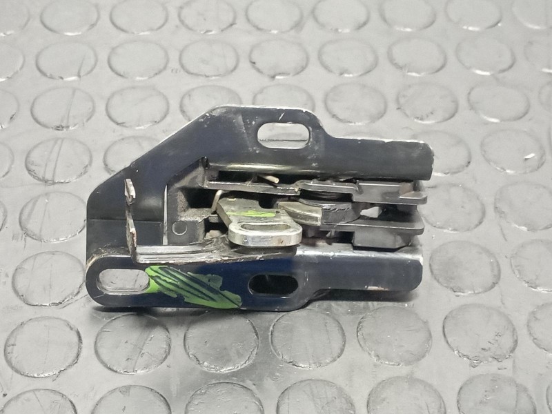 Recambio de cerradura puerta trasera izquierda para peugeot expert tepee 2.0 hdi 120 referencia OEM IAM 9832125780  