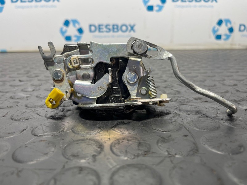 Recambio de cerradura puerta delantera derecha para piaggio (vespa) porter caja/chasis electric referencia OEM IAM   