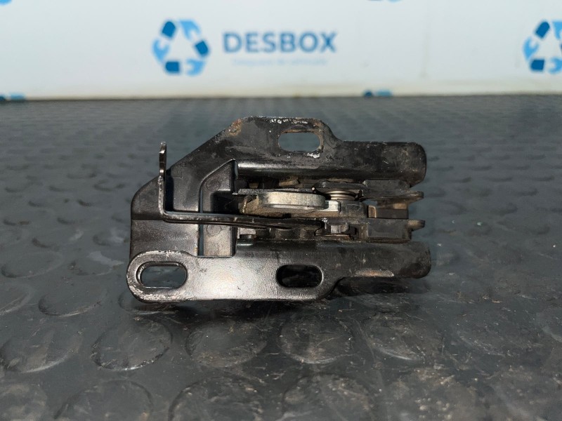 Recambio de cerradura puerta trasera derecha para citroen berlingo station wagon 1.6 hdi referencia OEM IAM   