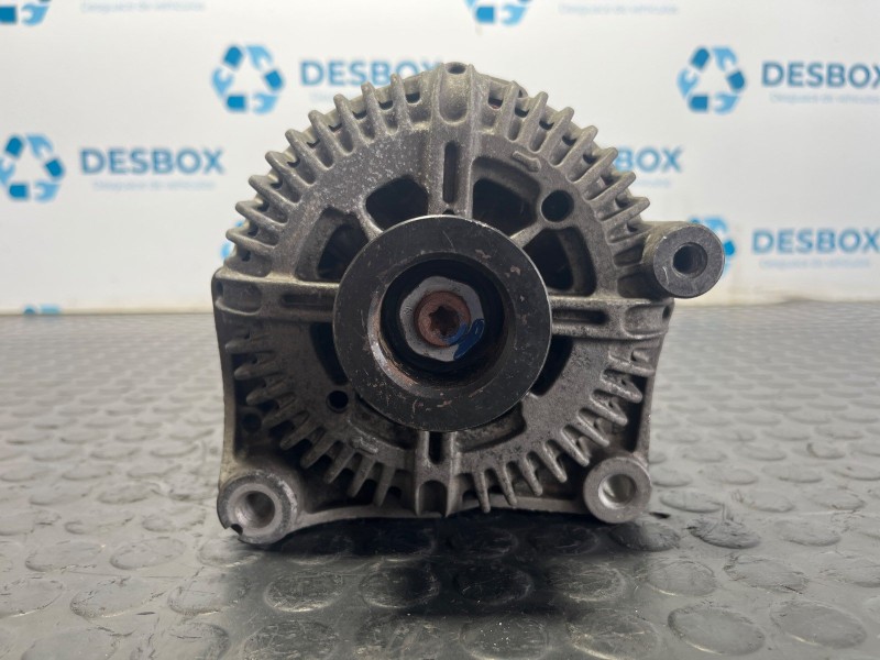 Recambio de alternador para bmw serie 3 cabrio (e93) 320d a cabrio referencia OEM IAM 7797521  