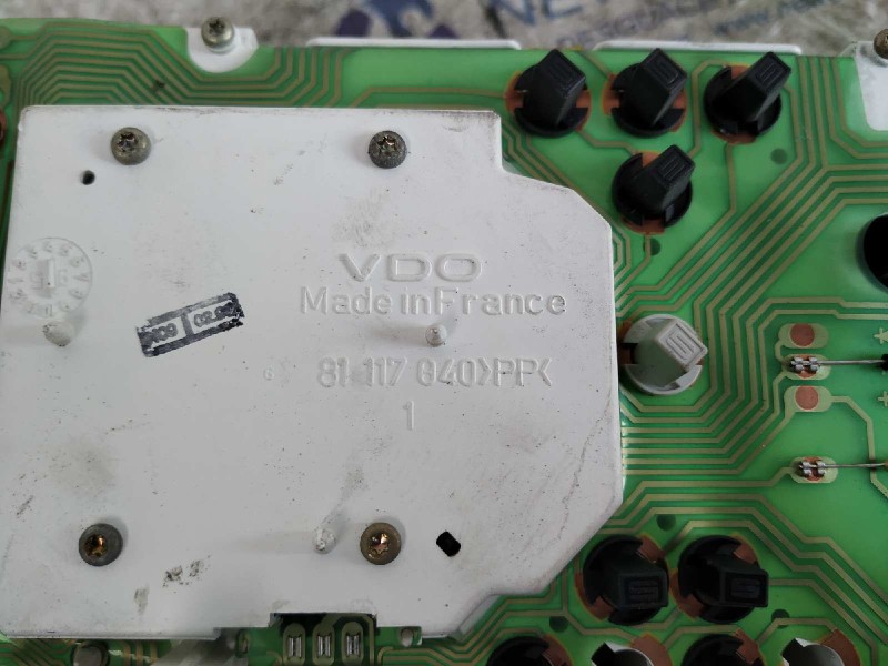 Recambio de cuadro instrumentos para peugeot 306 berlina 3/4/5 puertas (s2) 1.6 referencia OEM IAM 81117840  