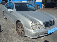 mercedes-benz clase clk (w208) coupe del año 2000