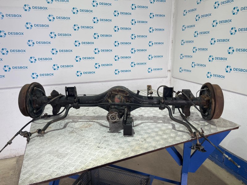 Recambio de puente trasero para hyundai h-1 furgoneta 2.5 td referencia OEM IAM 9F10 P2  