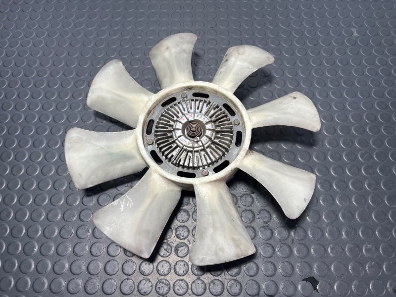 Recambio de ventilador viscoso motor para hyundai h-1 furgoneta 2.5 td referencia OEM IAM 2526142910  