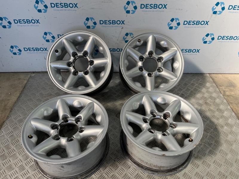 Recambio de juego llantas para nissan terrano/terrano.ii (r20) referencia OEM IAM 8F300  