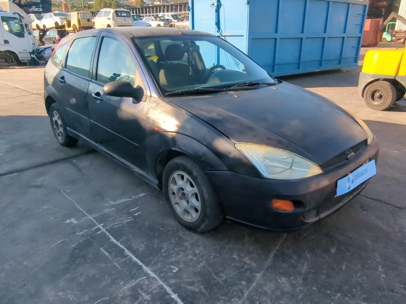 ford focus berlina (cak) del año 2001