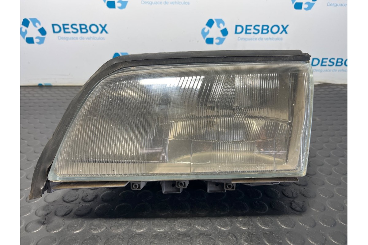 Recambio de faro izquierdo para mercedes-benz clase c (w202) berlina 250 td (202.128) referencia OEM IAM 92082  
