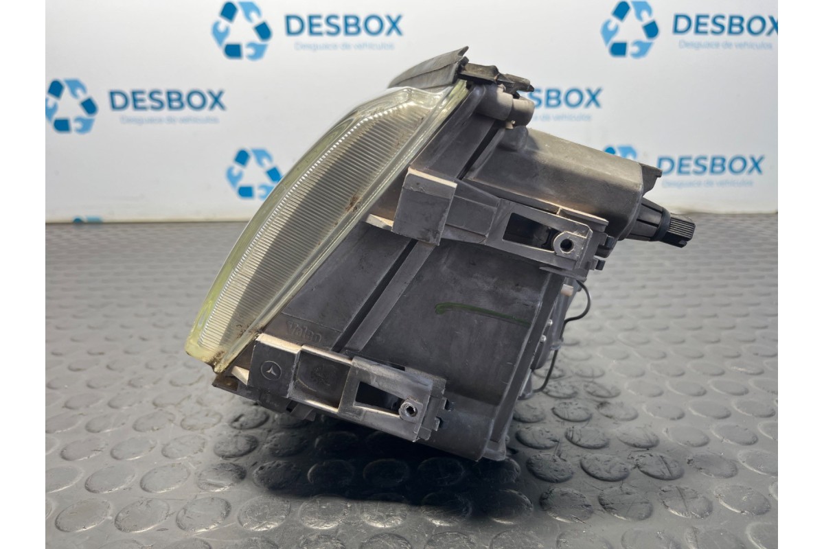 Recambio de faro izquierdo para mercedes-benz clase c (w202) berlina 250 td (202.128) referencia OEM IAM 92082  