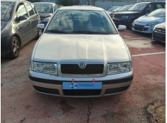 skoda octavia berlina (1u2) del año 1997 2