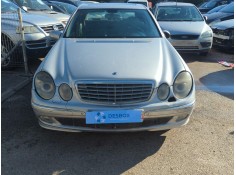 mercedes-benz clase e (w211) berlina del año 2002 2