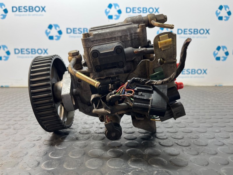 Recambio de bomba inyeccion para hyundai h-1 furgoneta 2.5 td referencia OEM IAM 3310442000  