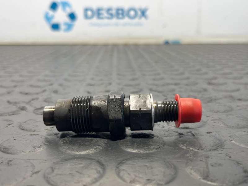 Recambio de inyector para hyundai h-1 furgoneta 2.5 td referencia OEM IAM 780180  