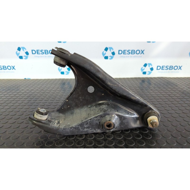 Recambio de brazo derecho inferior delantero para dacia sandero ambiance referencia OEM IAM 679A199  