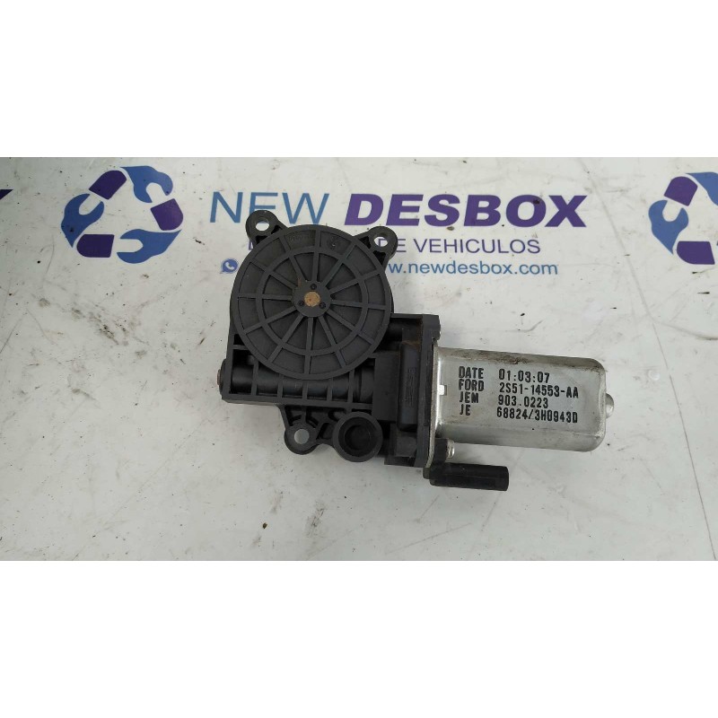 Recambio de motor elevalunas delantero derecho para ford fiesta berlina (dx) referencia OEM IAM 2S5114553AA  