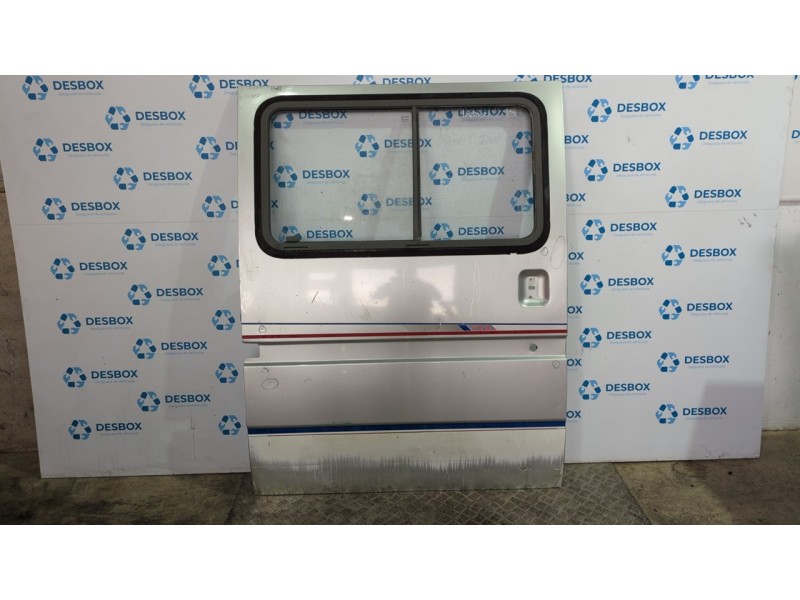 Recambio de puerta lateral corredera derecha para ford transit, caja abierta 1995 referencia OEM IAM   