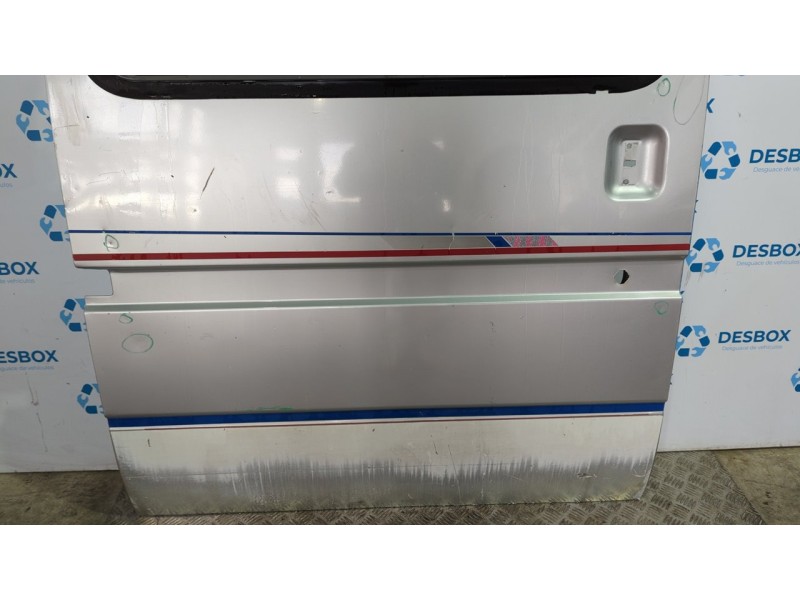 Recambio de puerta lateral corredera derecha para ford transit, caja abierta 1995 referencia OEM IAM   
