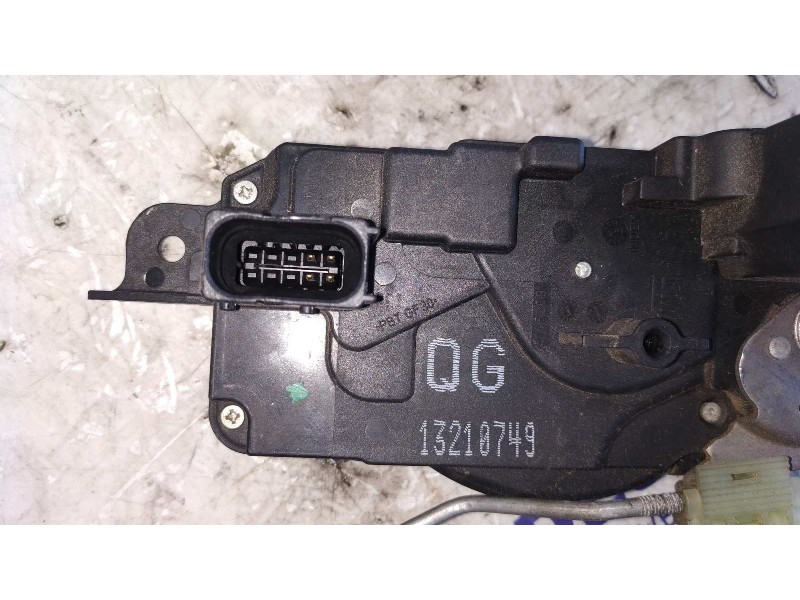 Recambio de cerradura puerta delantera derecha para opel astra h ber. 1.7 16v cdti referencia OEM IAM 13210749  