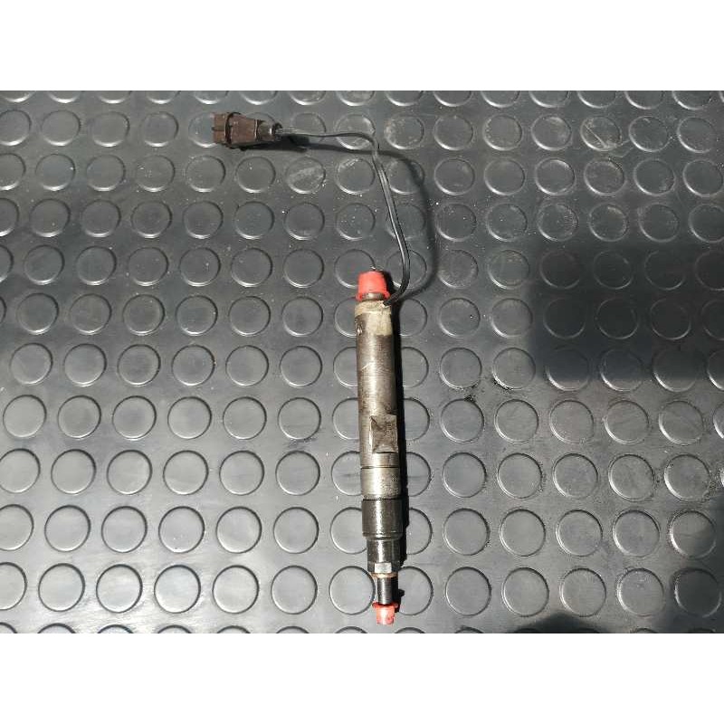 Recambio de inyector para volkswagen passat berlina (3a2) 1.9 tdi referencia OEM IAM 028130201J  