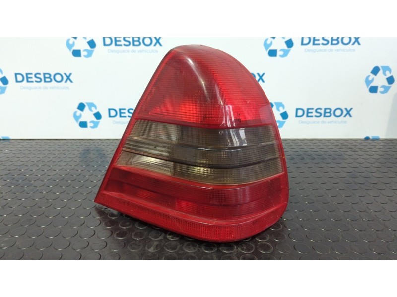 Recambio de piloto trasero derecho para mercedes-benz clase c (w202) familiar 220 t cdi (202.193) referencia OEM IAM 2028201264R