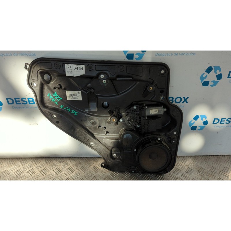 Recambio de elevalunas trasero izquierdo para volkswagen golf vi (5k1) rabbit referencia OEM IAM 5K4839729J  