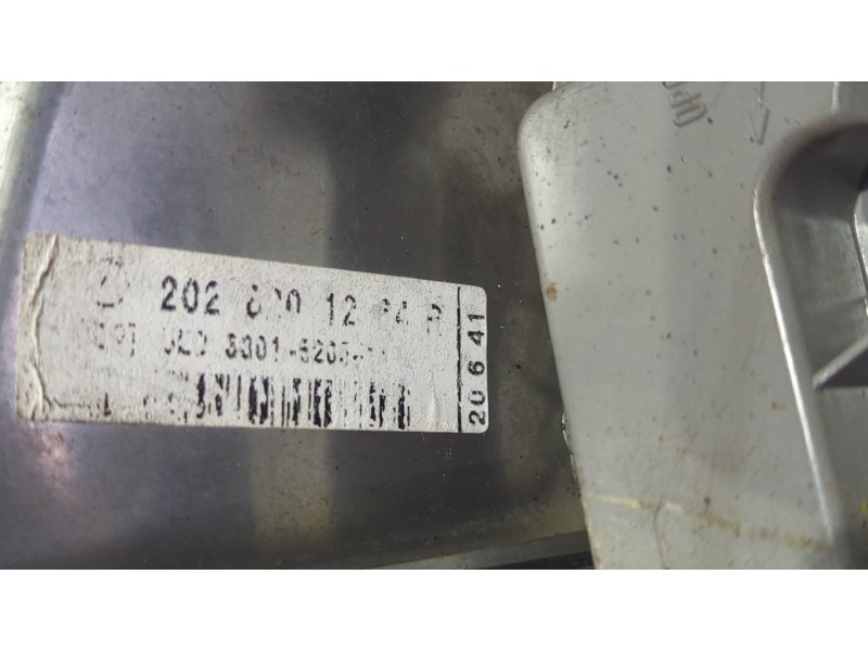 Recambio de piloto trasero derecho para mercedes-benz clase c (w202) familiar 220 t cdi (202.193) referencia OEM IAM 2028201264R