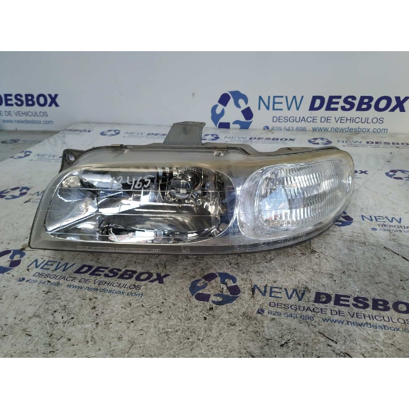 Recambio de faro izquierdo para daewoo nubira berlina 2.0 cat referencia OEM IAM   