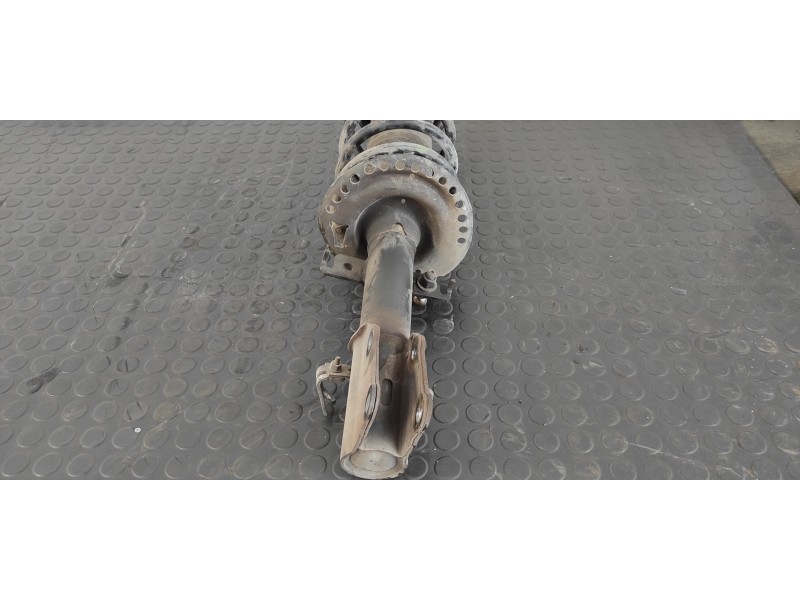 Recambio de amortiguador delantero derecho para renault kangoo 1.5 dci diesel cat referencia OEM IAM 8200868516F  