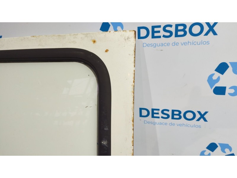 Recambio de puerta lateral corredera derecha para ford transit, caja abierta 1995 referencia OEM IAM   
