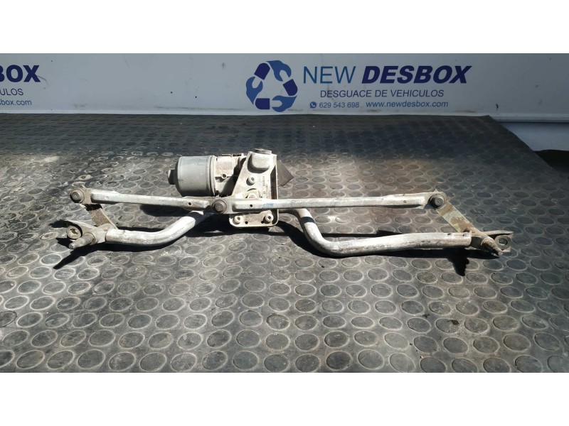 Recambio de motor limpia delantero para renault clio ii fase ii (b/cb0) 1.5 dci diesel referencia OEM IAM 0390241535  