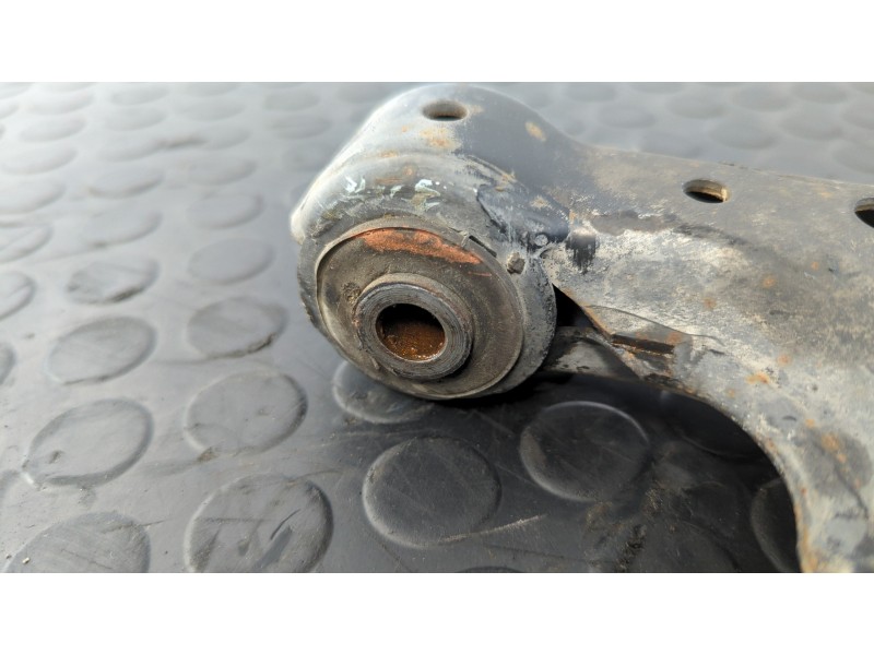 Recambio de brazo derecho inferior delantero para volkswagen new beetle (9c1/1c1) 2.0 referencia OEM IAM 157B158B  