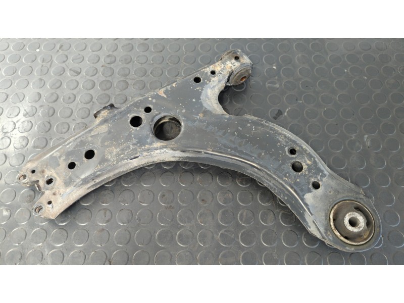 Recambio de brazo derecho inferior delantero para volkswagen new beetle (9c1/1c1) 2.0 referencia OEM IAM 157B158B  
