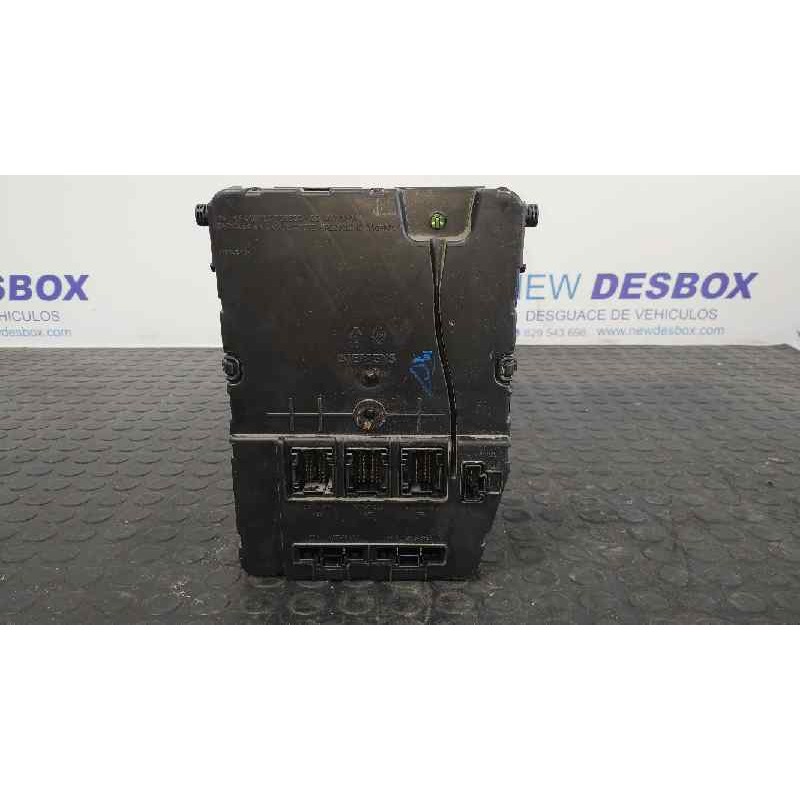 Recambio de caja reles / fusibles para renault scenic ii 1.5 dci diesel referencia OEM IAM 8200309690  