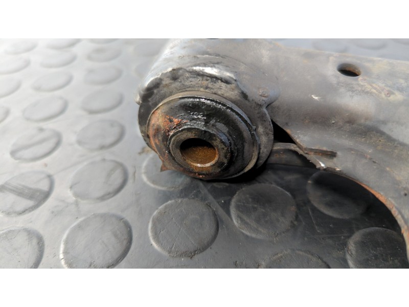 Recambio de brazo izquierdo inferior delantero para volkswagen new beetle (9c1/1c1) 2.0 referencia OEM IAM 157B158B  