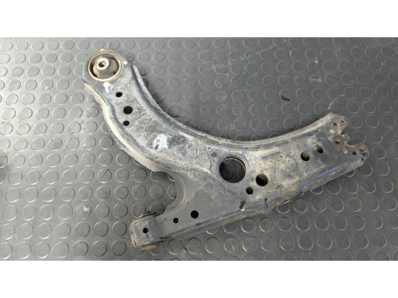 Recambio de brazo izquierdo inferior delantero para volkswagen new beetle (9c1/1c1) 2.0 referencia OEM IAM 157B158B  