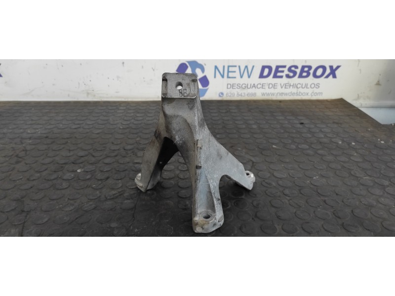 Recambio de soporte motor para seat exeo st (3r5)(2009>) 2.0 tdi referencia OEM IAM 8E0199308AR  
